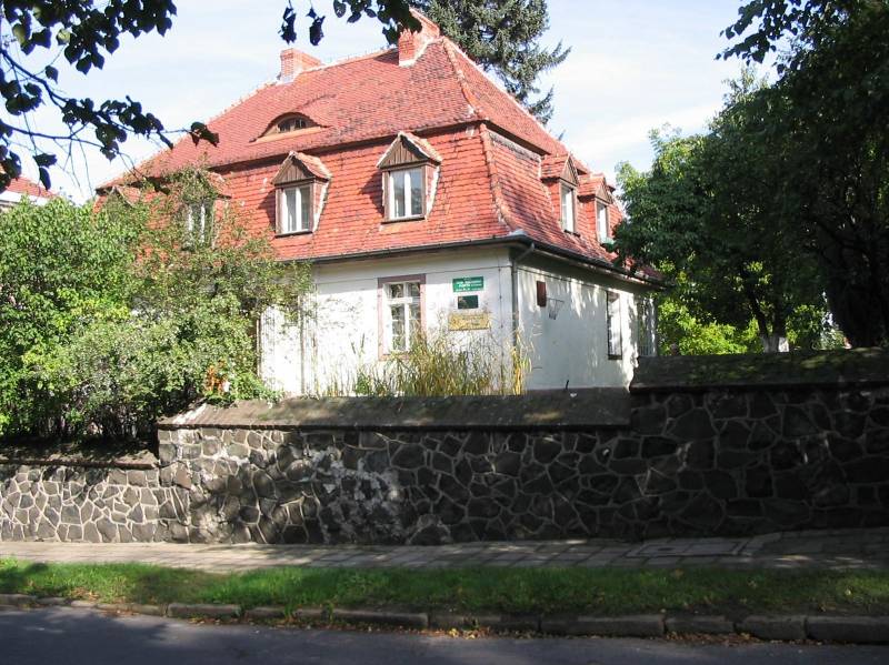 Dom Dziennego Pobytu - budynek